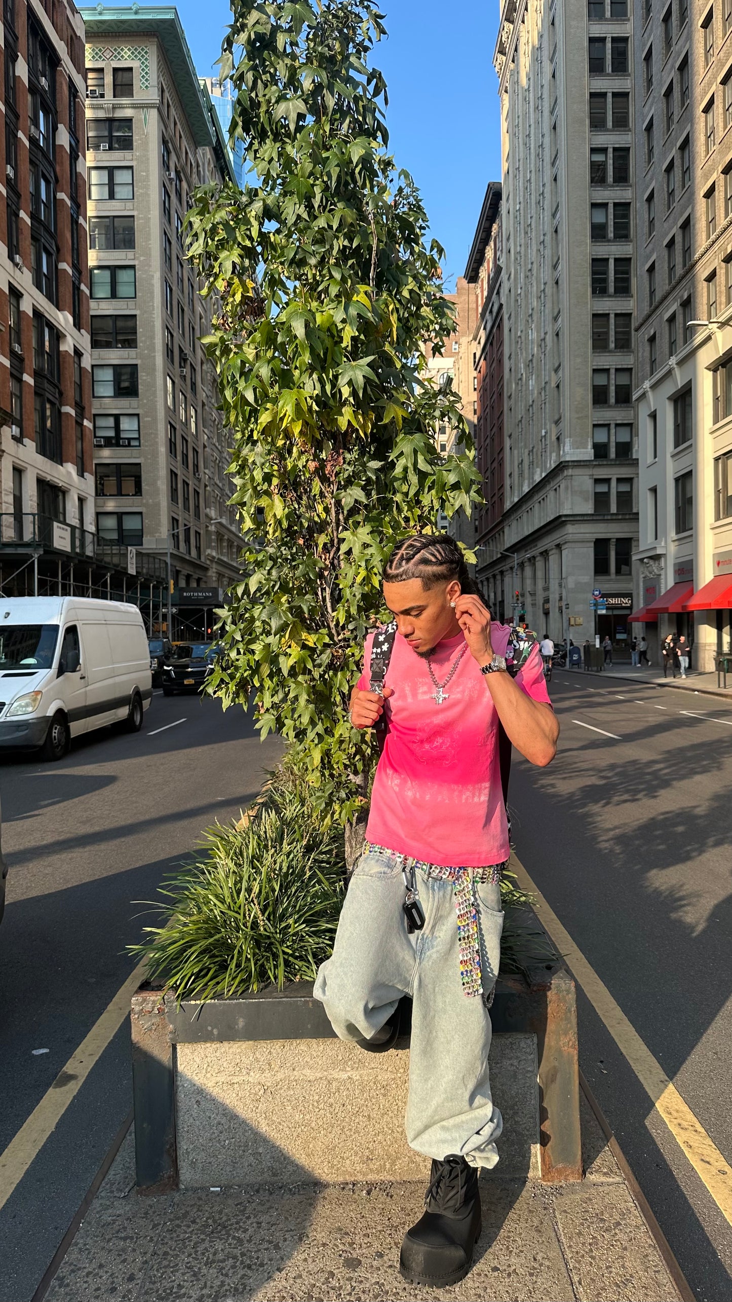 VÊTEMENTS DE LA PATRIE TEE (PINK)